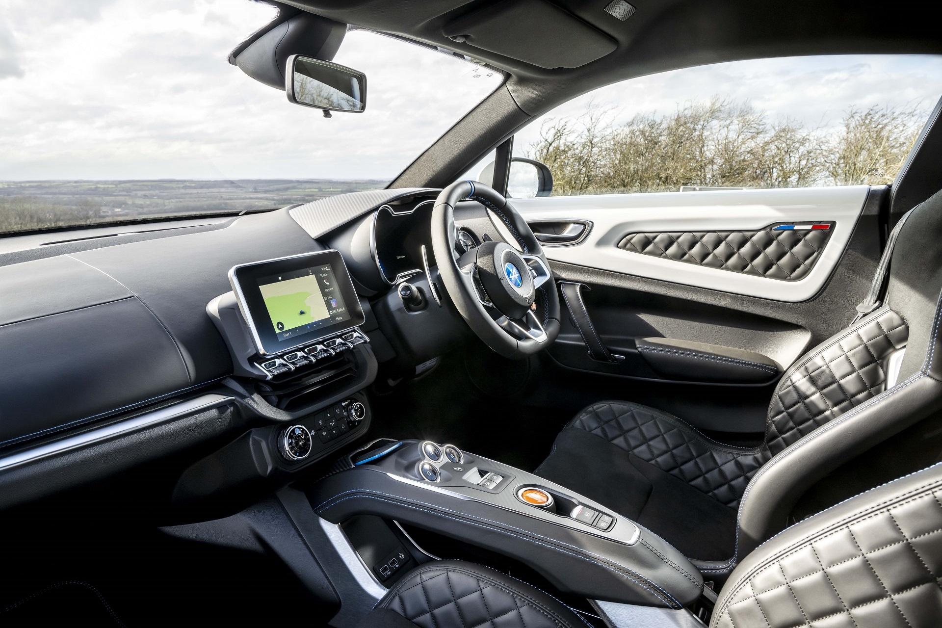 Download 2022 Alpine A110 - UK version - Interior HD Wallpaper 1920x1280 #40