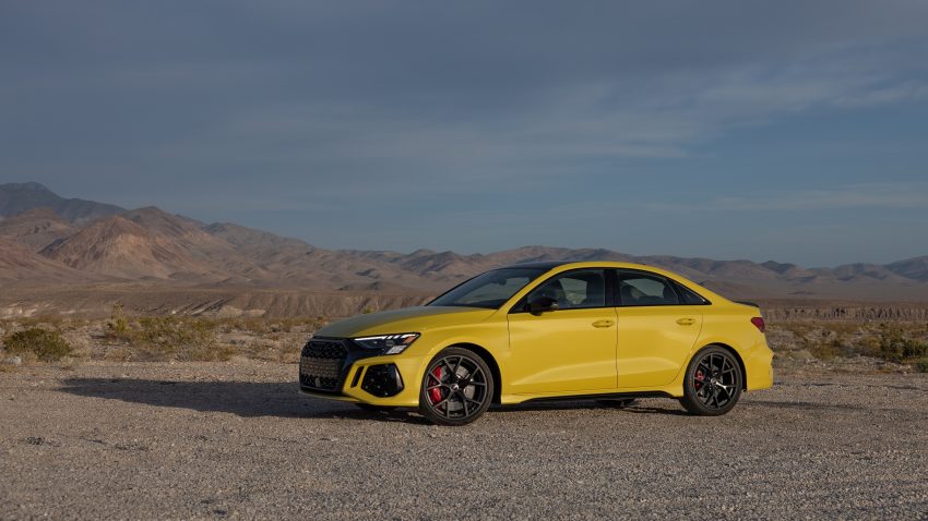 2022 Audi RS3 Sedan - US version - Front Three-Quarter Wallpaper 850x478 #54