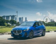 2022 BMW 218i Active Tourer M Sport Launch Edition - Front Three-Quarter Wallpaper 190x150
