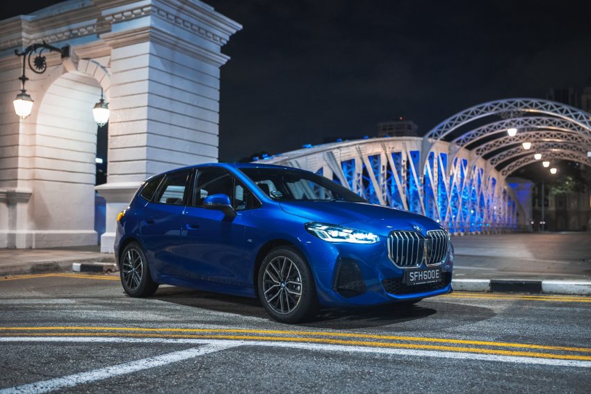 2022 BMW 218i Active Tourer M Sport Launch Edition - Front Three-Quarter Wallpaper 850x567 #52