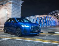 2022 BMW 218i Active Tourer M Sport Launch Edition - Front Three-Quarter Wallpaper 190x150