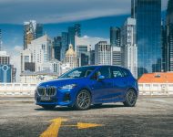 2022 BMW 218i Active Tourer M Sport Launch Edition - Front Three-Quarter Wallpaper 190x150