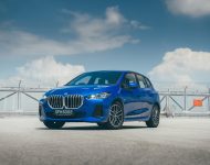 2022 BMW 218i Active Tourer M Sport Launch Edition - Front Three-Quarter Wallpaper 190x150
