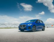 2022 BMW 218i Active Tourer M Sport Launch Edition - Front Three-Quarter Wallpaper 190x150
