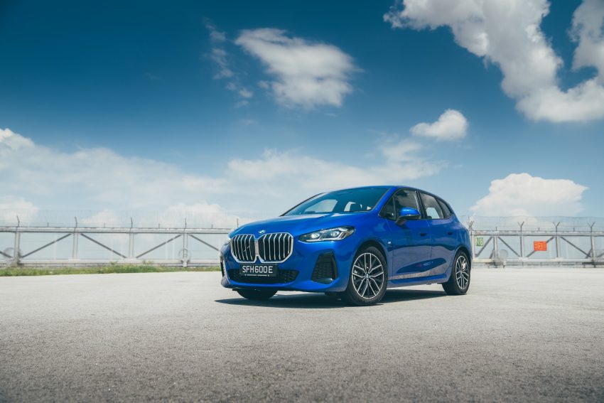 2022 BMW 218i Active Tourer M Sport Launch Edition - Front Three-Quarter Wallpaper 850x567 #18