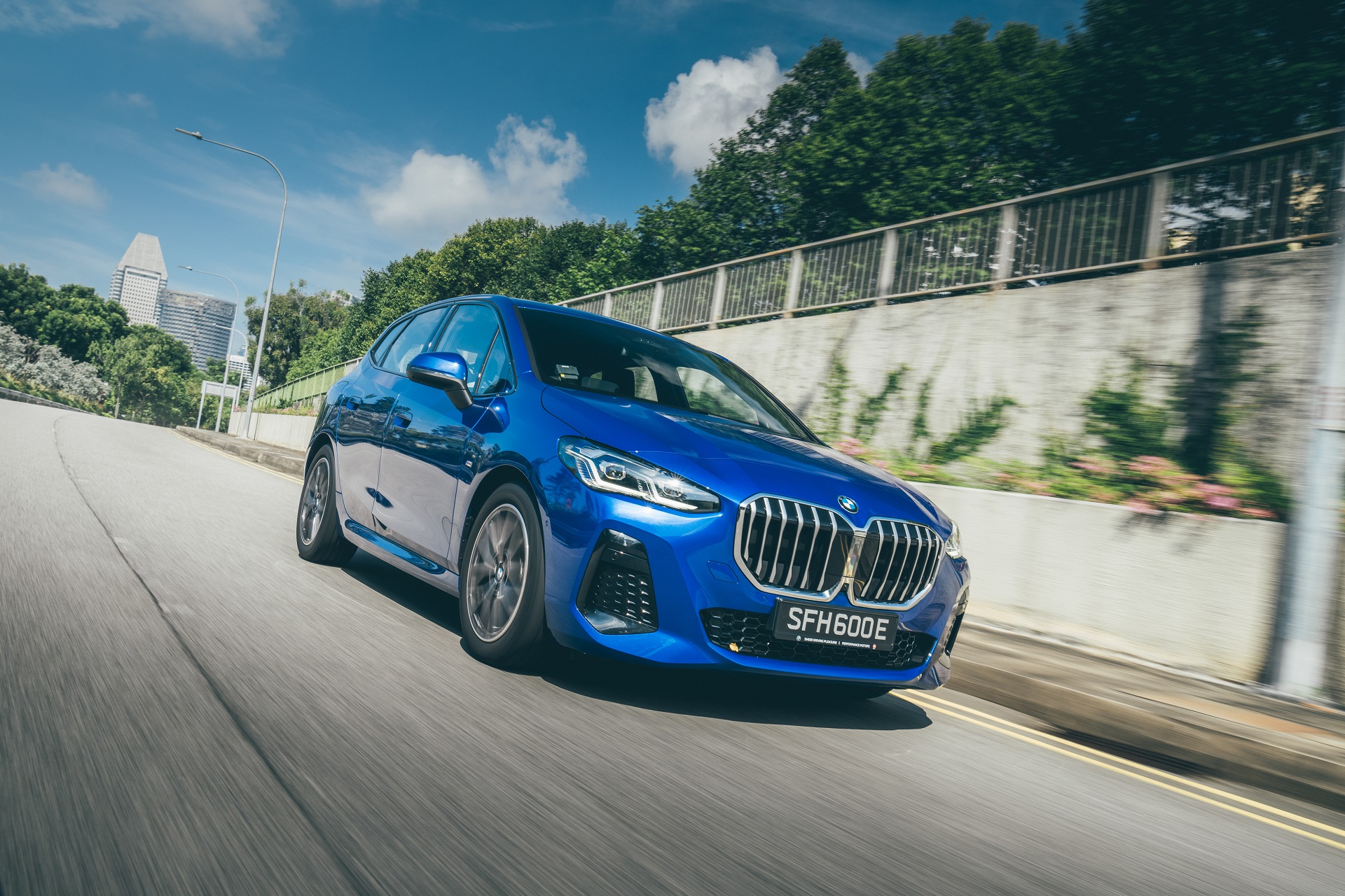 Download 2022 BMW 218i Active Tourer M Sport Launch Edition - Front HD Wallpaper 1920x1280 #1
