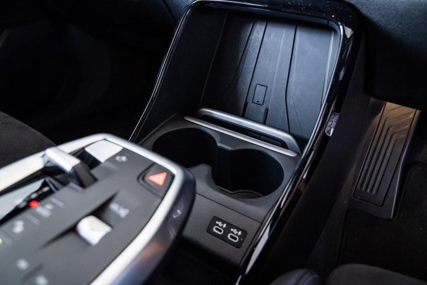 2022 BMW 218i Active Tourer M Sport Launch Edition - Interior, Detail Wallpaper 850x567 #76