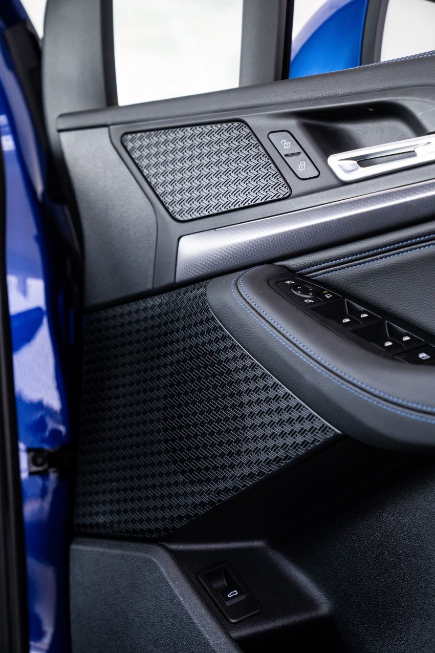 2022 BMW 218i Active Tourer M Sport Launch Edition - Interior, Detail Phone Wallpaper 850x1275 #82