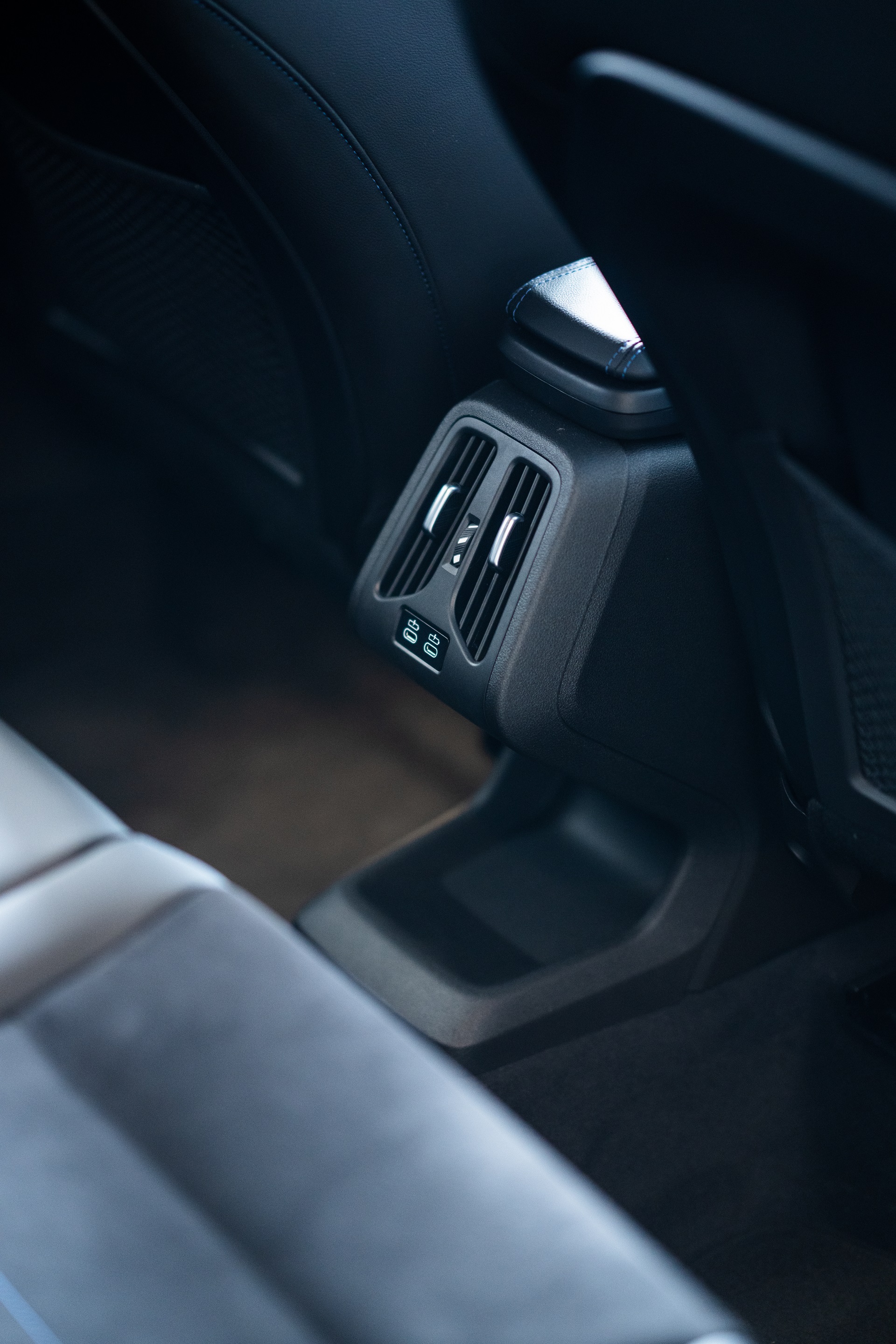 Download 2022 BMW 218i Active Tourer M Sport Launch Edition - Interior, Detail HD Phone Wallpaper 1920x2880 #78