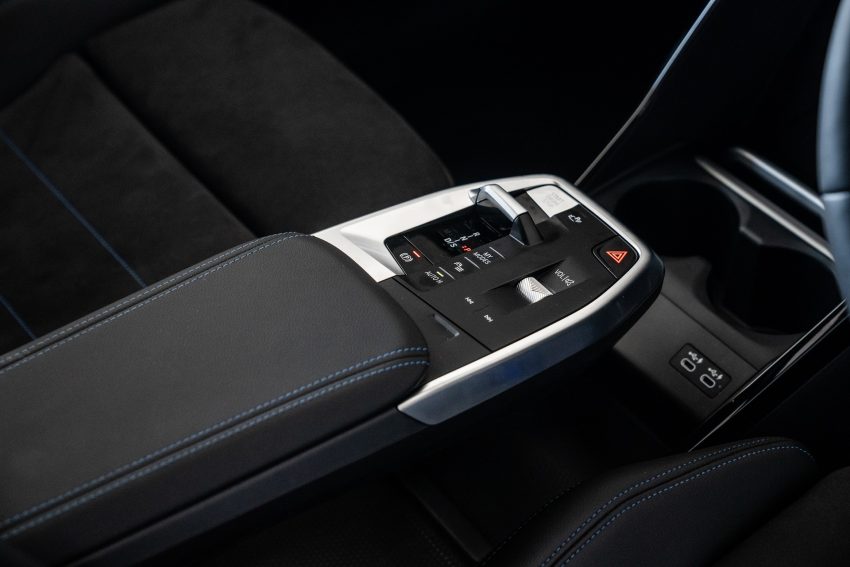 2022 BMW 218i Active Tourer M Sport Launch Edition - Interior, Detail Wallpaper 850x567 #66