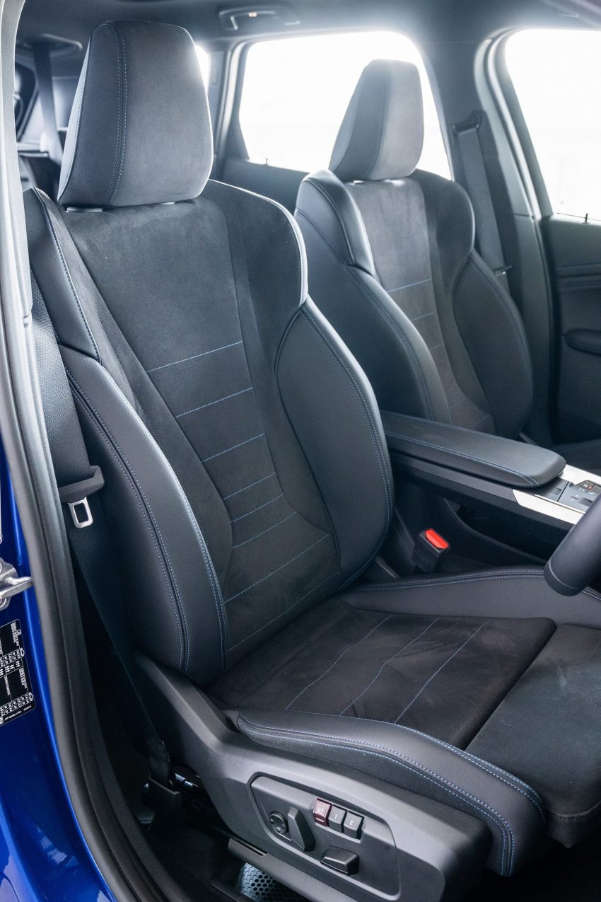 2022 BMW 218i Active Tourer M Sport Launch Edition - Interior, Front Seats Phone Wallpaper 850x1275 #68