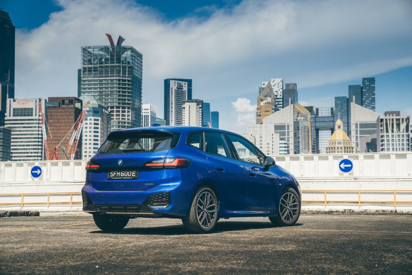 2022 BMW 218i Active Tourer M Sport Launch Edition - Rear Three-Quarter Wallpaper 850x567 #35