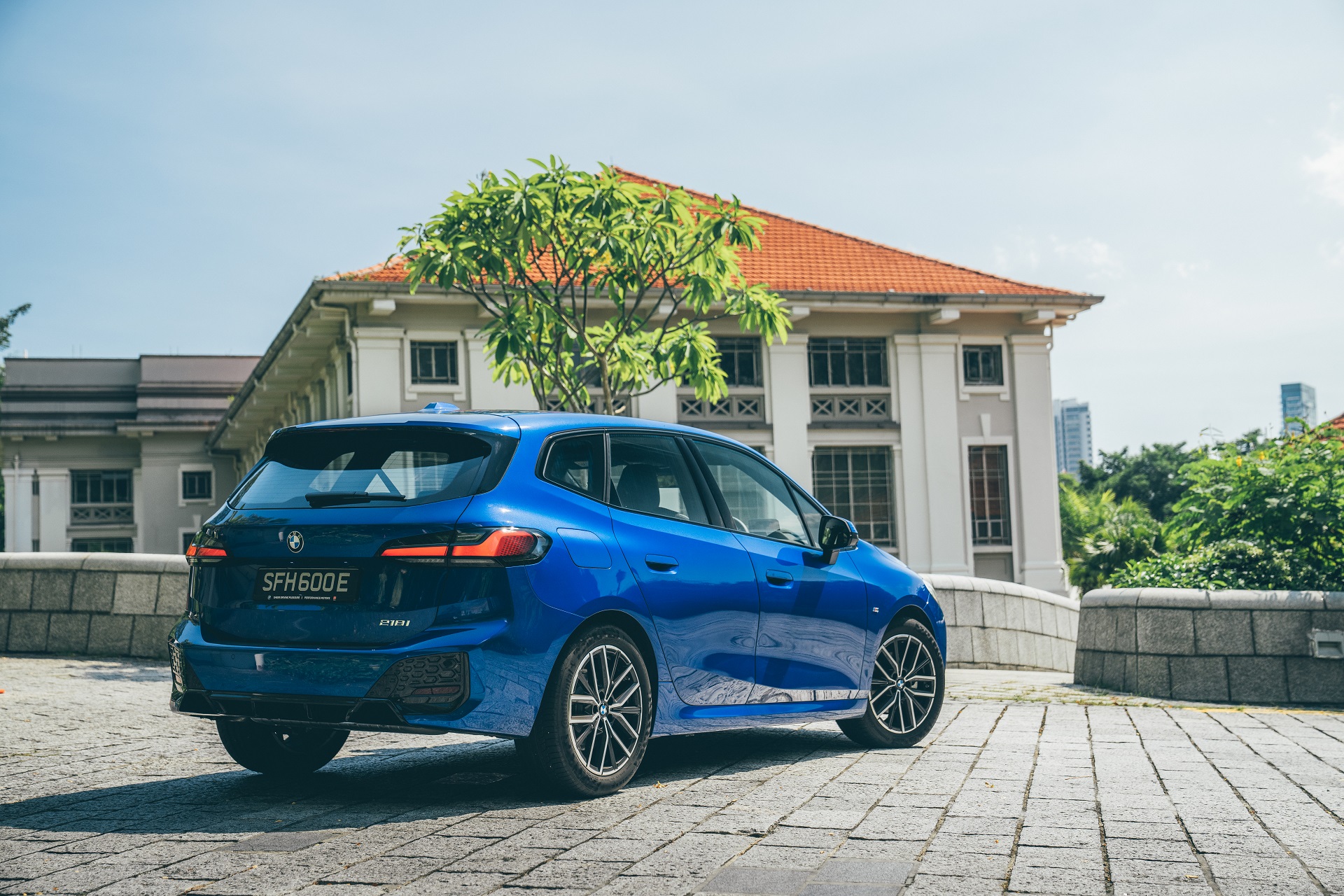 Download 2022 BMW 218i Active Tourer M Sport Launch Edition - Rear Three-Quarter HD Wallpaper 1920x1280 #38