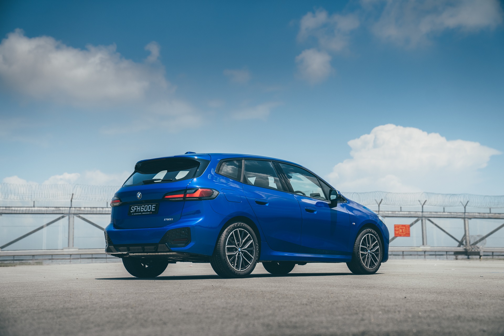 Download 2022 BMW 218i Active Tourer M Sport Launch Edition - Rear Three-Quarter HD Wallpaper 1920x1280 #23