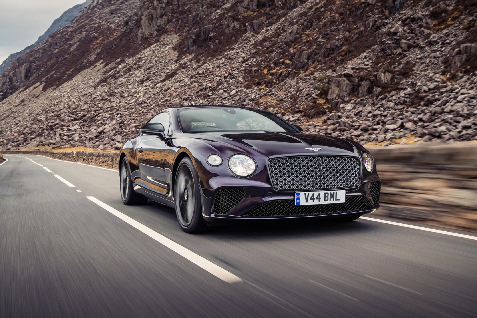 Download 2022 Bentley Continental GT Mulliner Blackline - Front HD Wallpaper 1920x1280 #1