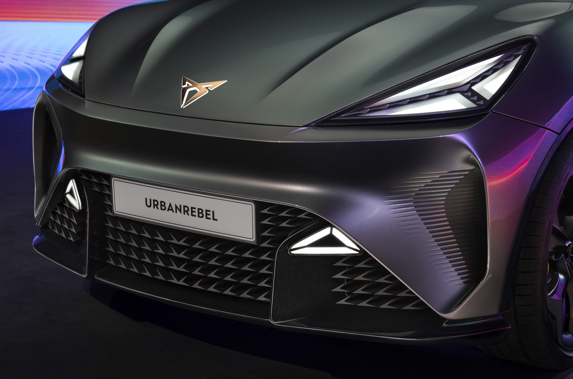 Download 2022 Cupra UrbanRebel Concept - Front HD Wallpaper 1920x1271 #12