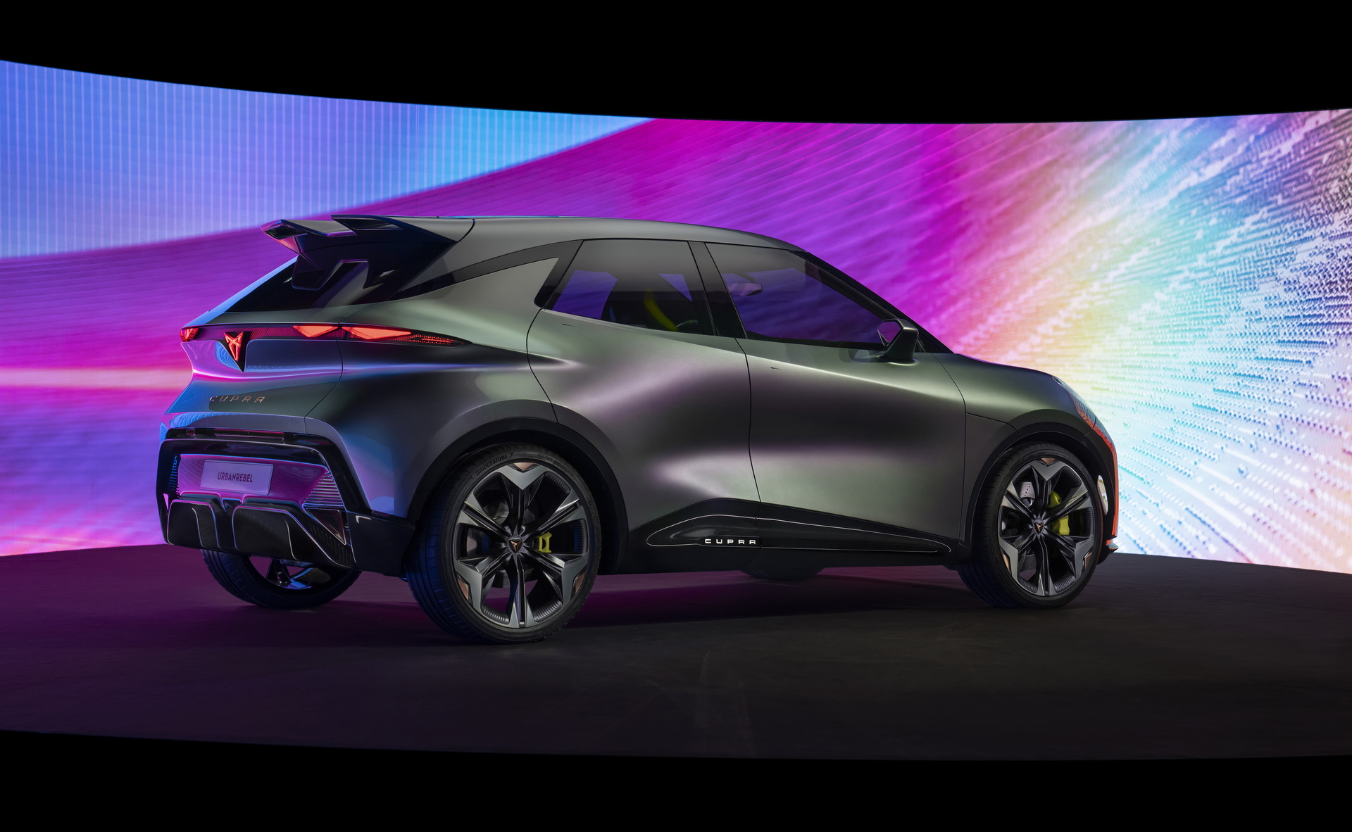 Download 2022 Cupra UrbanRebel Concept - Rear Three-Quarter HD Wallpaper 1920x1182 #9