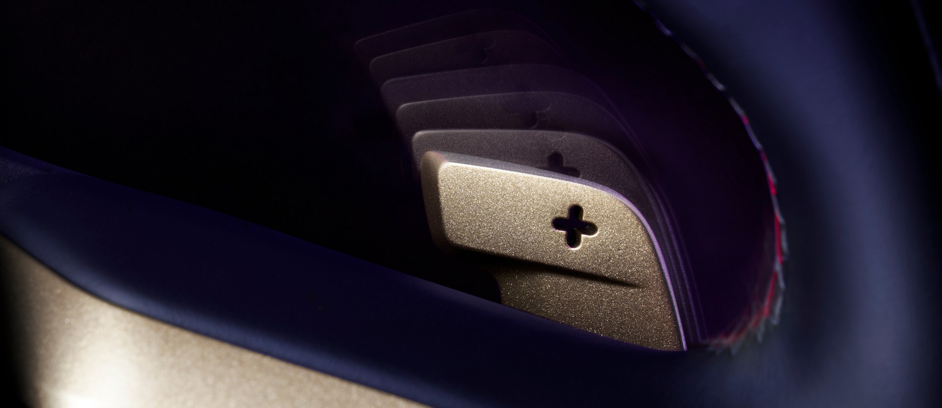 Download 2022 Jaguar F-Pace SVR Edition 1988 - UK version - Paddle Shifters HD Wallpaper 1920x832 #11