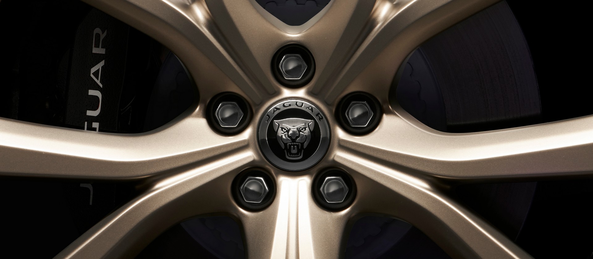 Download 2022 Jaguar F-Pace SVR Edition 1988 - UK version - Wheel HD Wallpaper 1920x840 #7