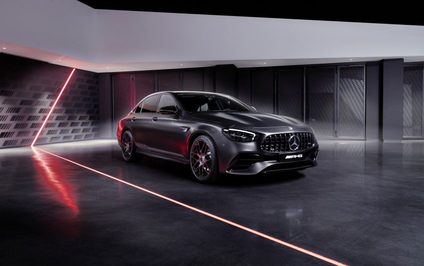 2022 Mercedes-AMG E63 S Final Edition - Front Three-Quarter Wallpaper 850x535 #2