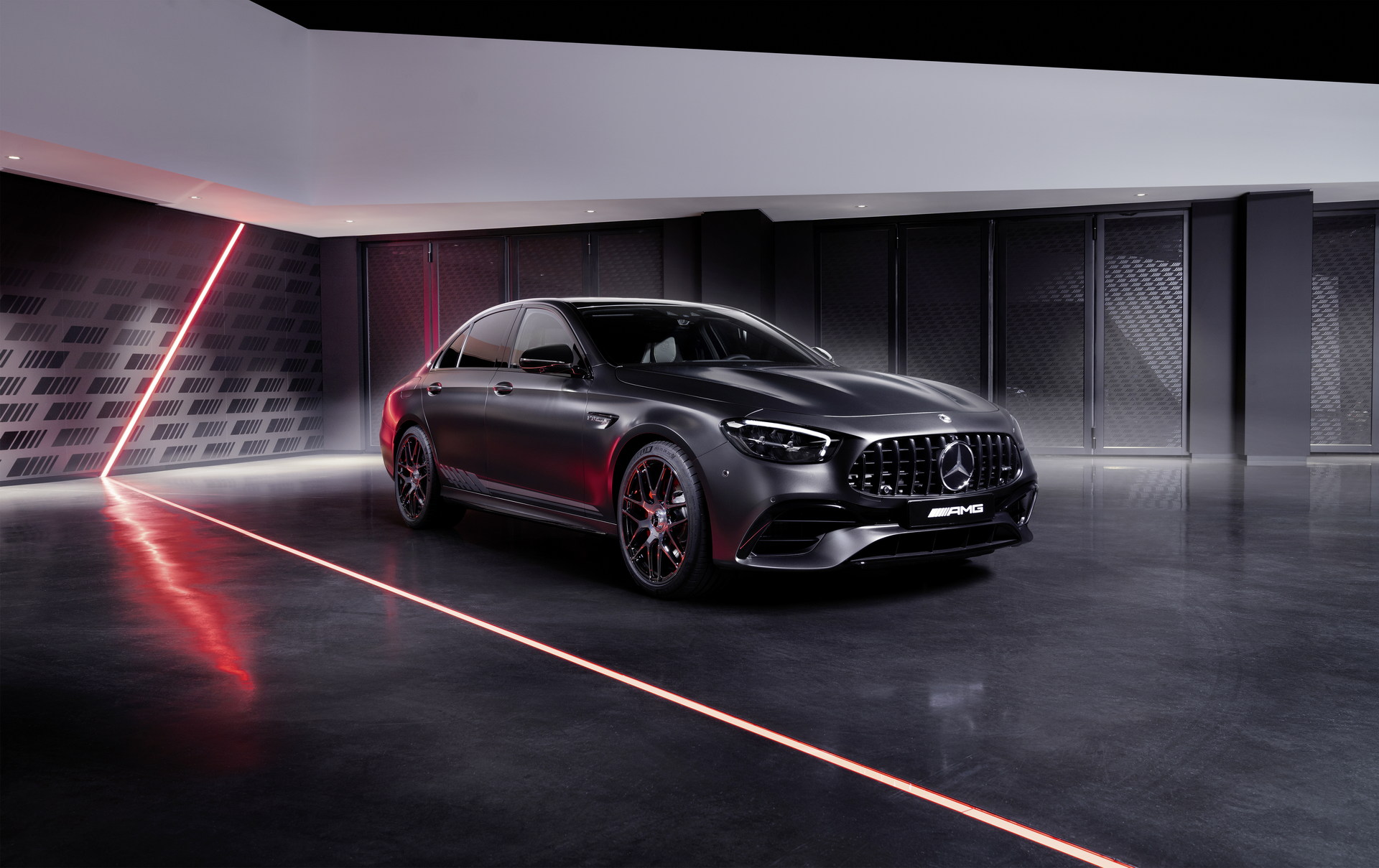 Download 2022 Mercedes-AMG E63 S Final Edition - Front Three-Quarter HD Wallpaper 1920x1209 #2