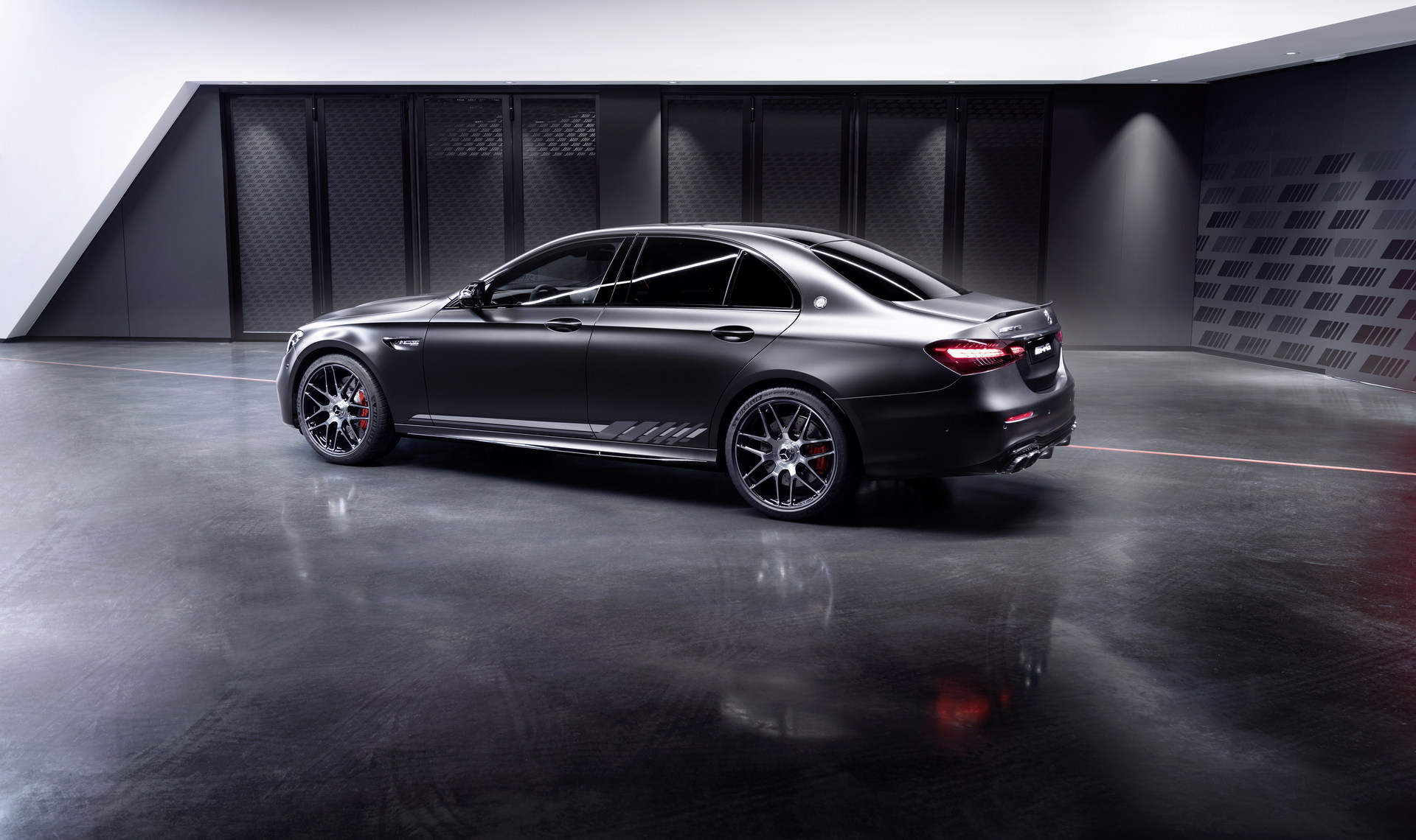 Download 2022 Mercedes-AMG E63 S Final Edition - Rear Three-Quarter HD Wallpaper 1920x1140 #7