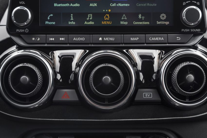 2022 Nissan JUKE Hybrid - Central Console Wallpaper 850x566 #52