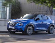 2022 Nissan JUKE Hybrid - Front Three-Quarter Wallpaper 190x150