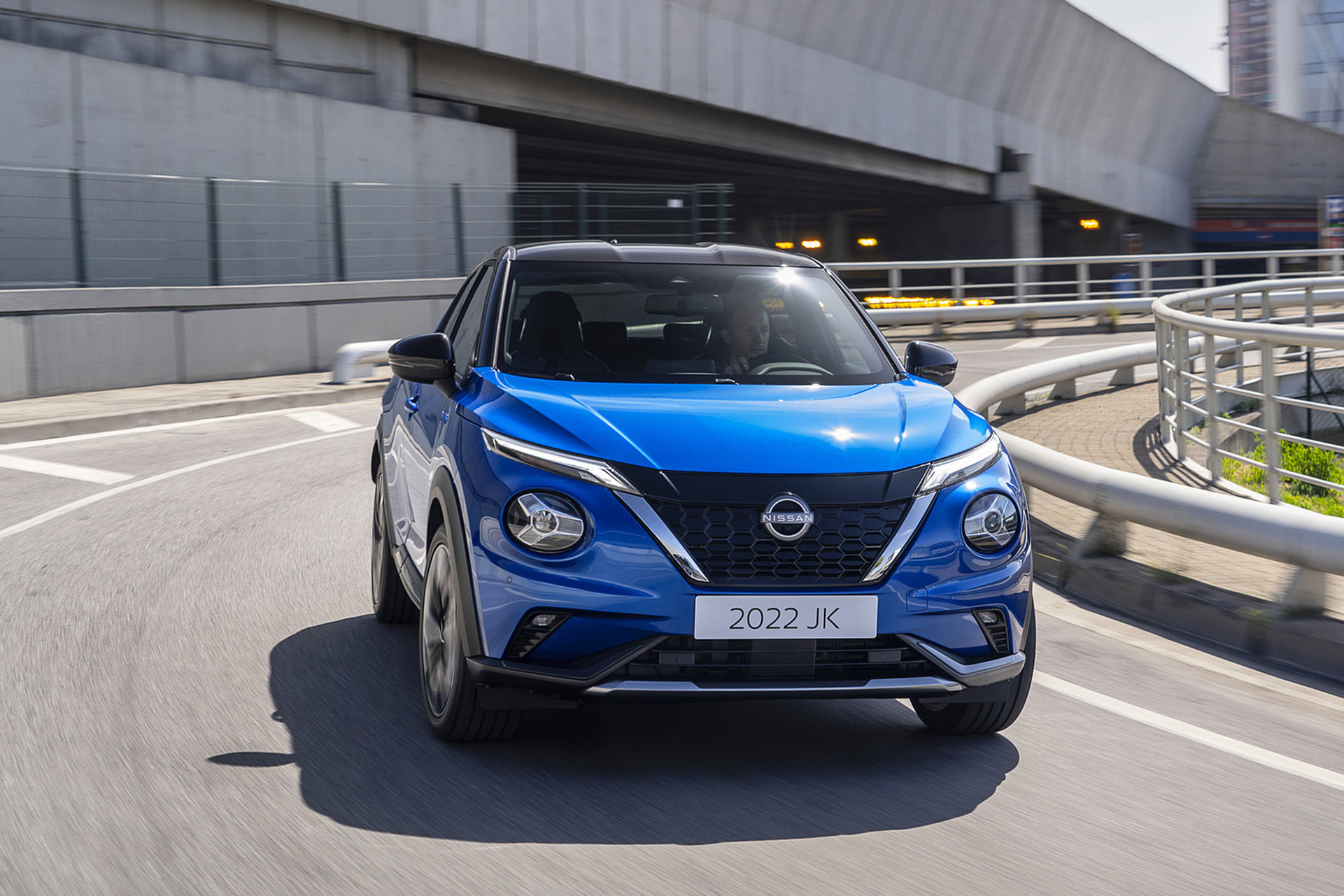 Download 2022 Nissan JUKE Hybrid - Front HD Wallpaper 1921x1281 #19