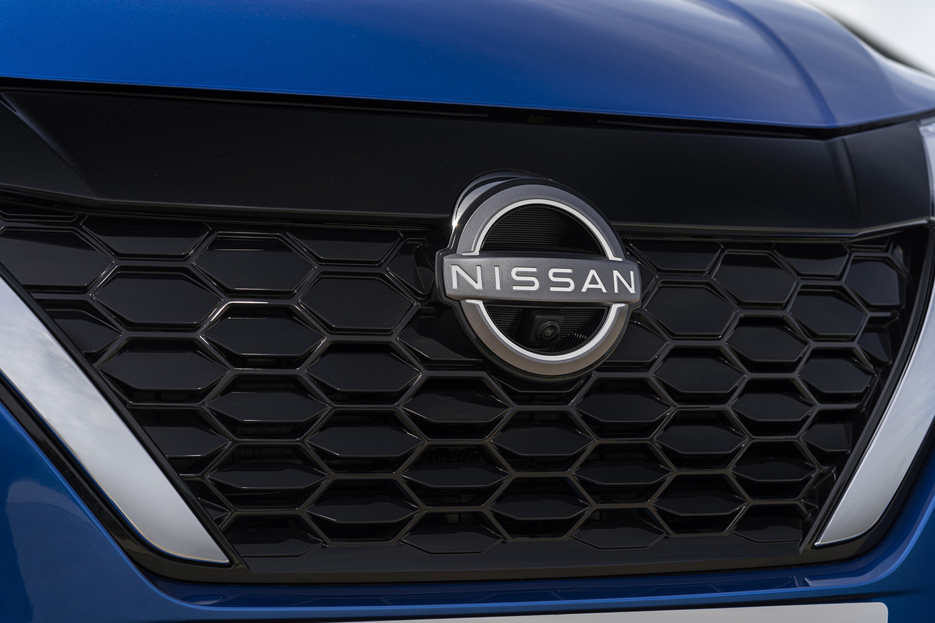 Download 2022 Nissan JUKE Hybrid - Grille HD Wallpaper 1921x1280 #33