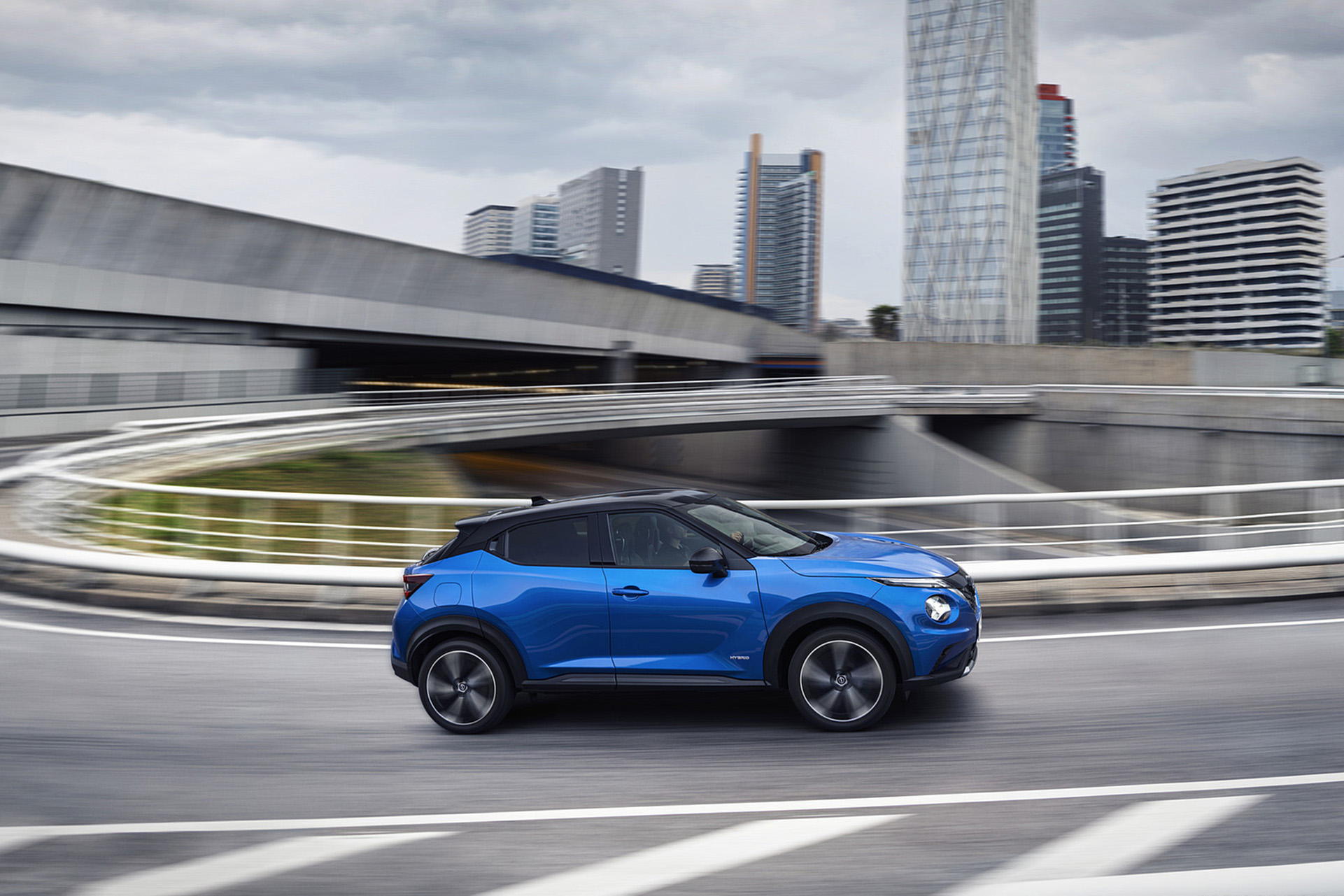 Download 2022 Nissan JUKE Hybrid - Side HD Wallpaper 1921x1281 #4