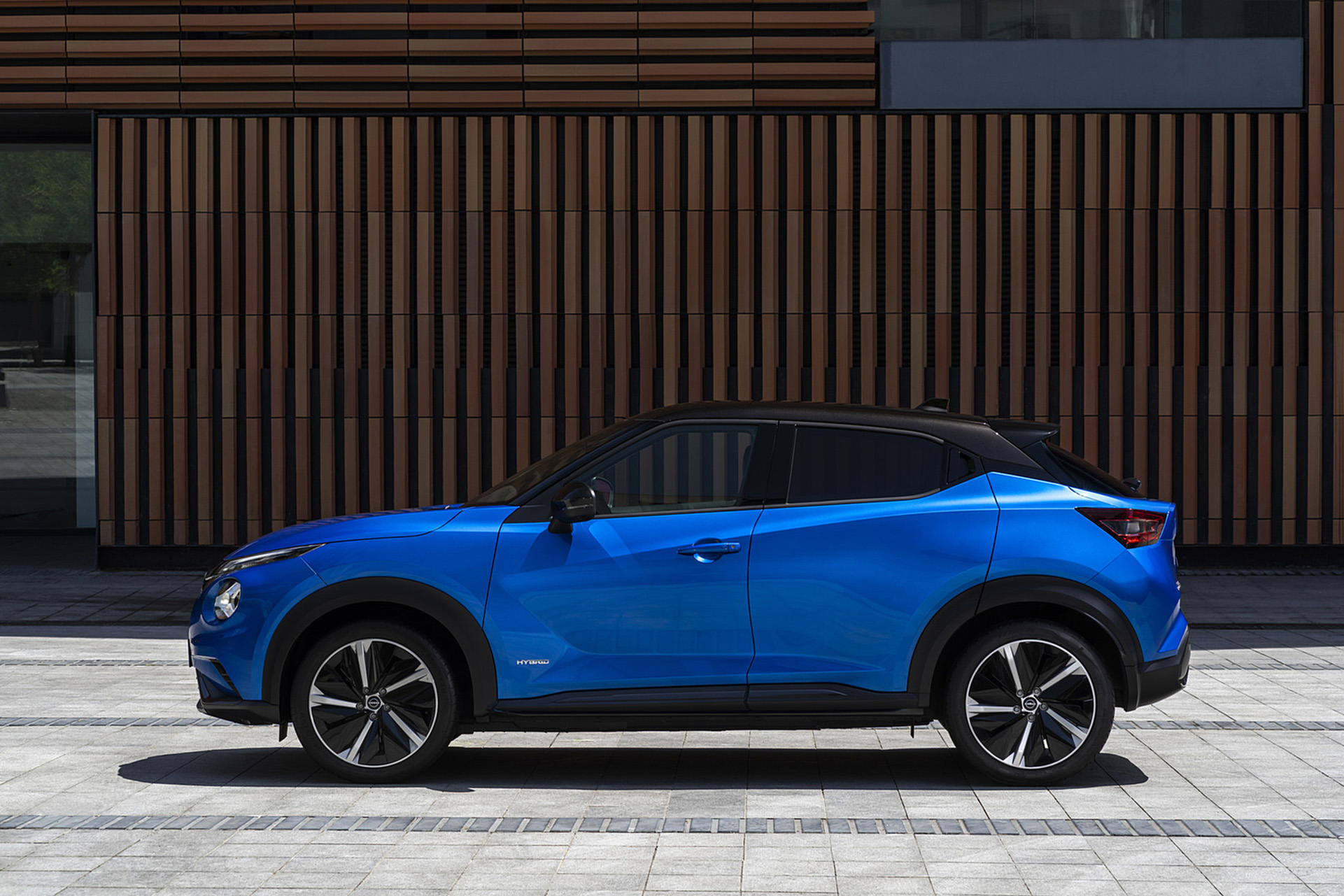Download 2022 Nissan JUKE Hybrid - Side HD Wallpaper 1921x1281 #30