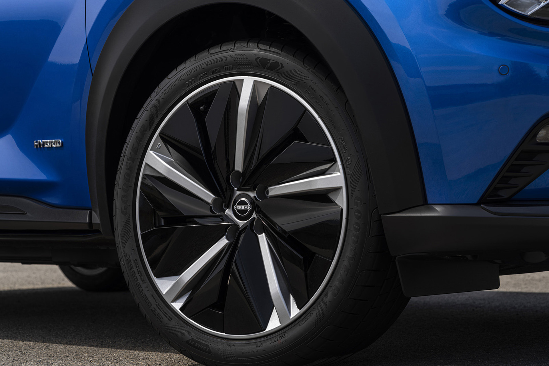 Download 2022 Nissan JUKE Hybrid - Wheel HD Wallpaper 1921x1280 #39