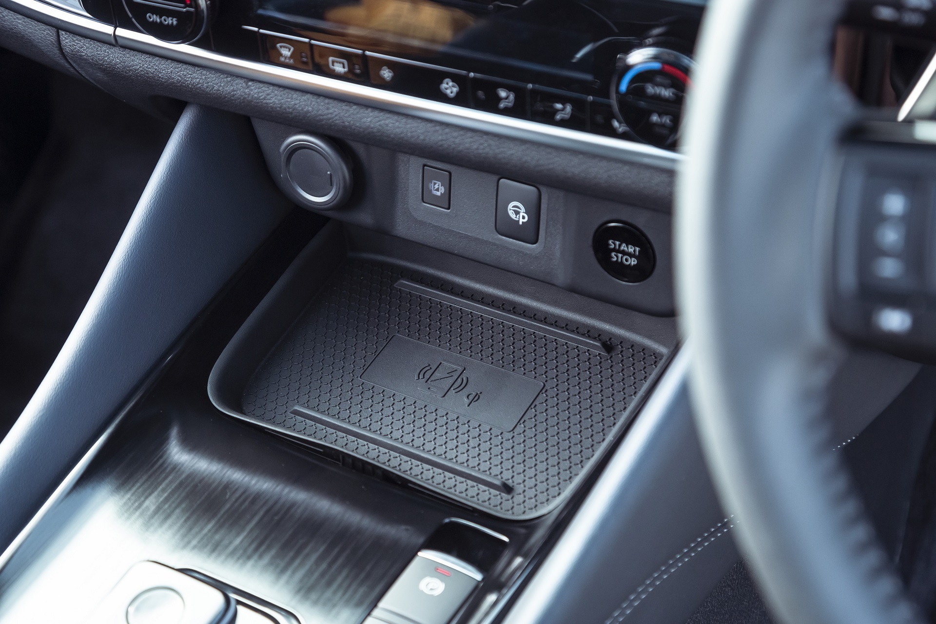 Download 2022 Nissan Qashqai - AU version - Interior, Detail HD Wallpaper 1920x1280 #36