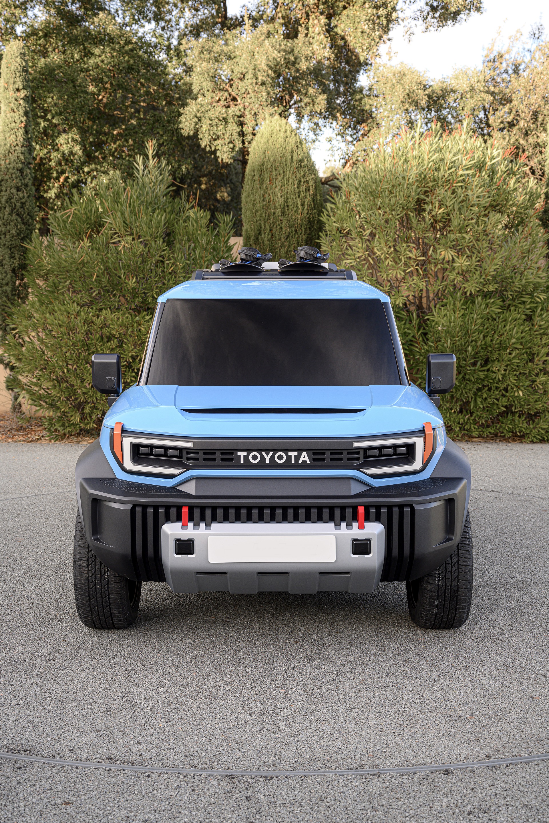 Download 2022 Toyota Compact Cruiser EV Concept - Front HD Phone Wallpaper 1920x2880 #2