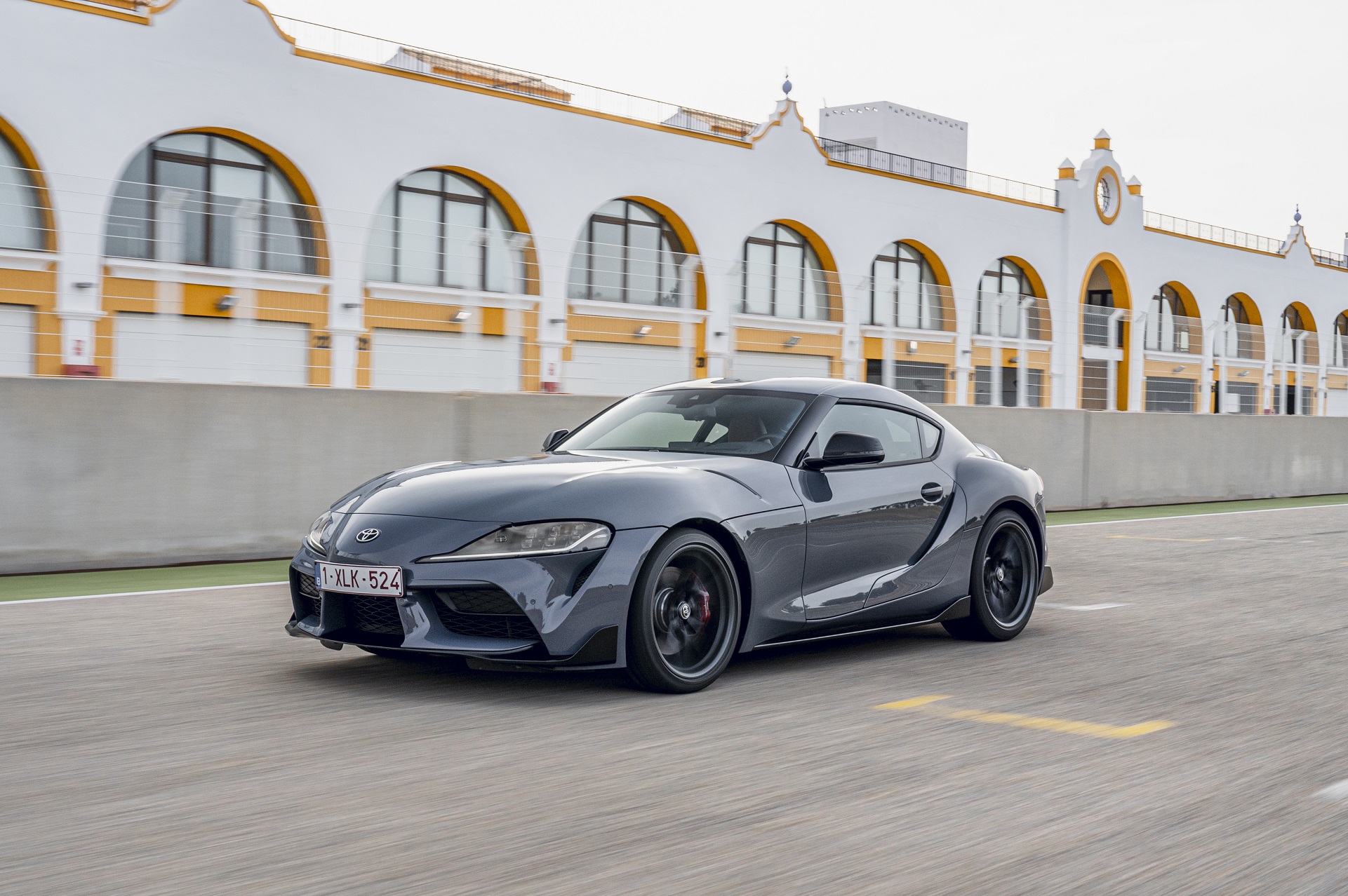 Download 2022 Toyota GR Supra iMT - Front Three-Quarter HD Wallpaper 1921x1278 #13