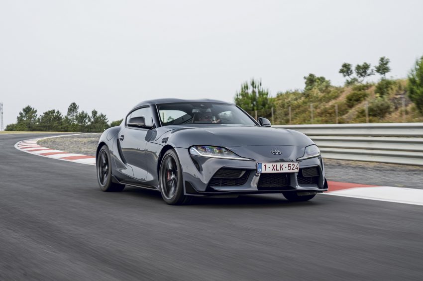 2022 Toyota GR Supra iMT - Front Three-Quarter Wallpaper 850x565 #1