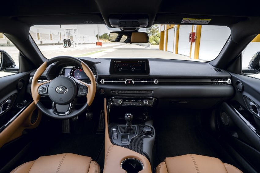 2022 Toyota GR Supra iMT - Interior, Cockpit Wallpaper 850x566 #28
