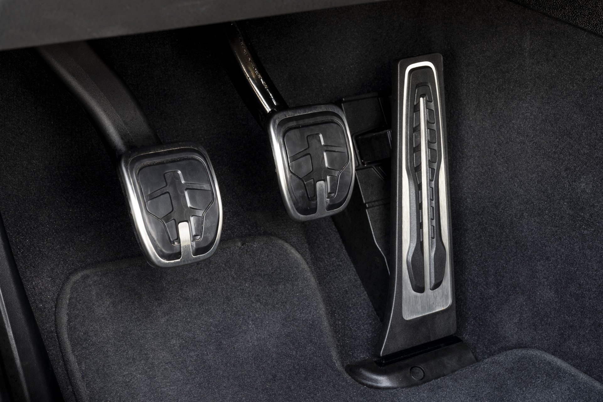 Download 2022 Toyota GR Supra iMT - Pedals HD Wallpaper 1921x1280 #33