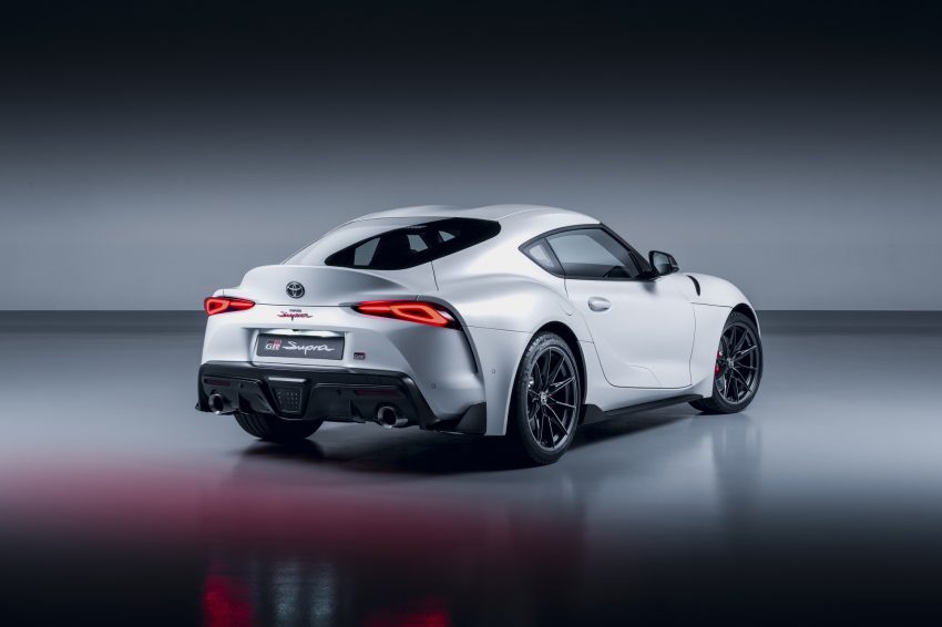 2022 Toyota GR Supra iMT - Rear Three-Quarter Wallpaper 850x566 #38