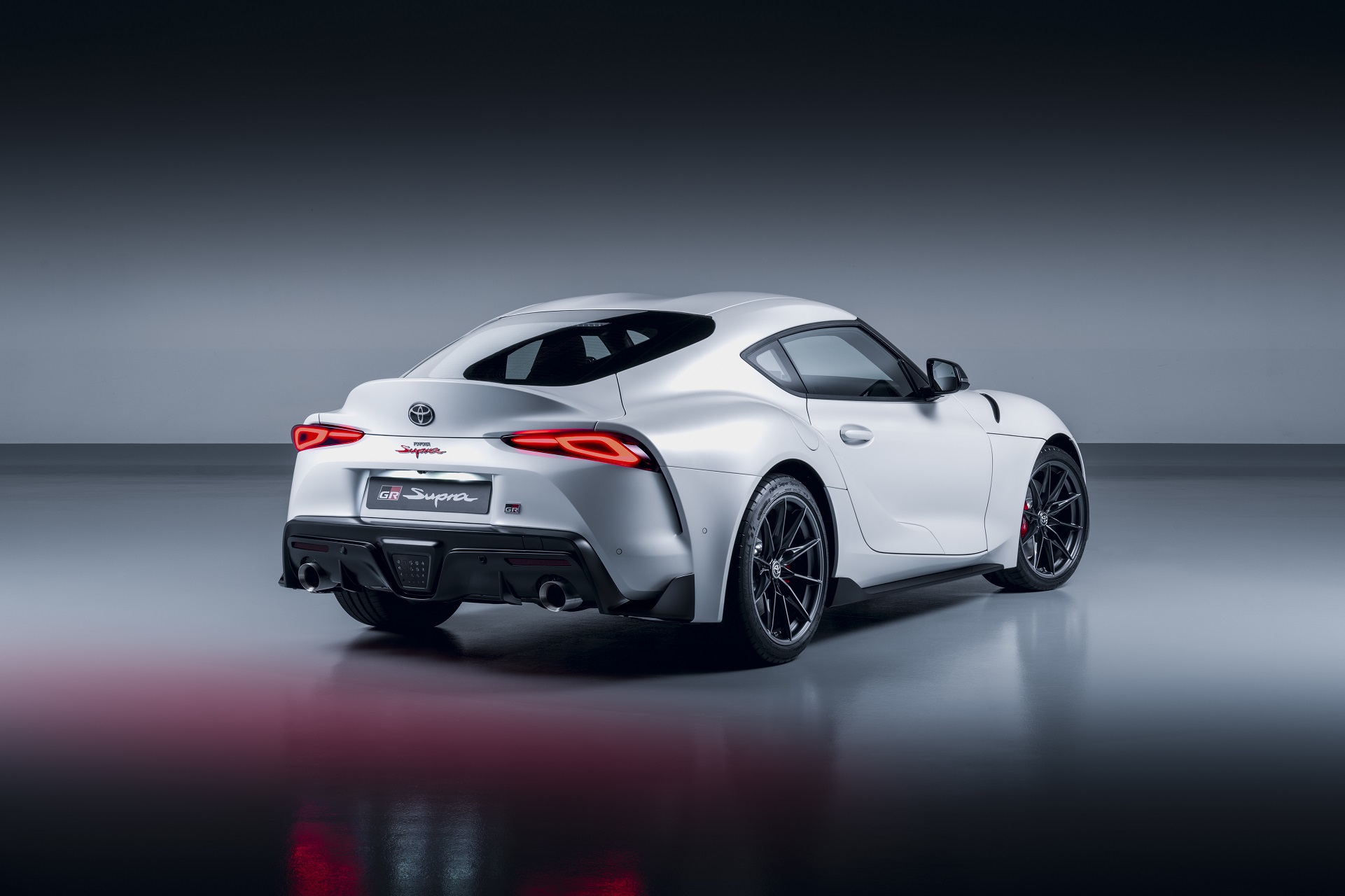Download 2022 Toyota GR Supra iMT - Rear Three-Quarter HD Wallpaper 1921x1280 #38