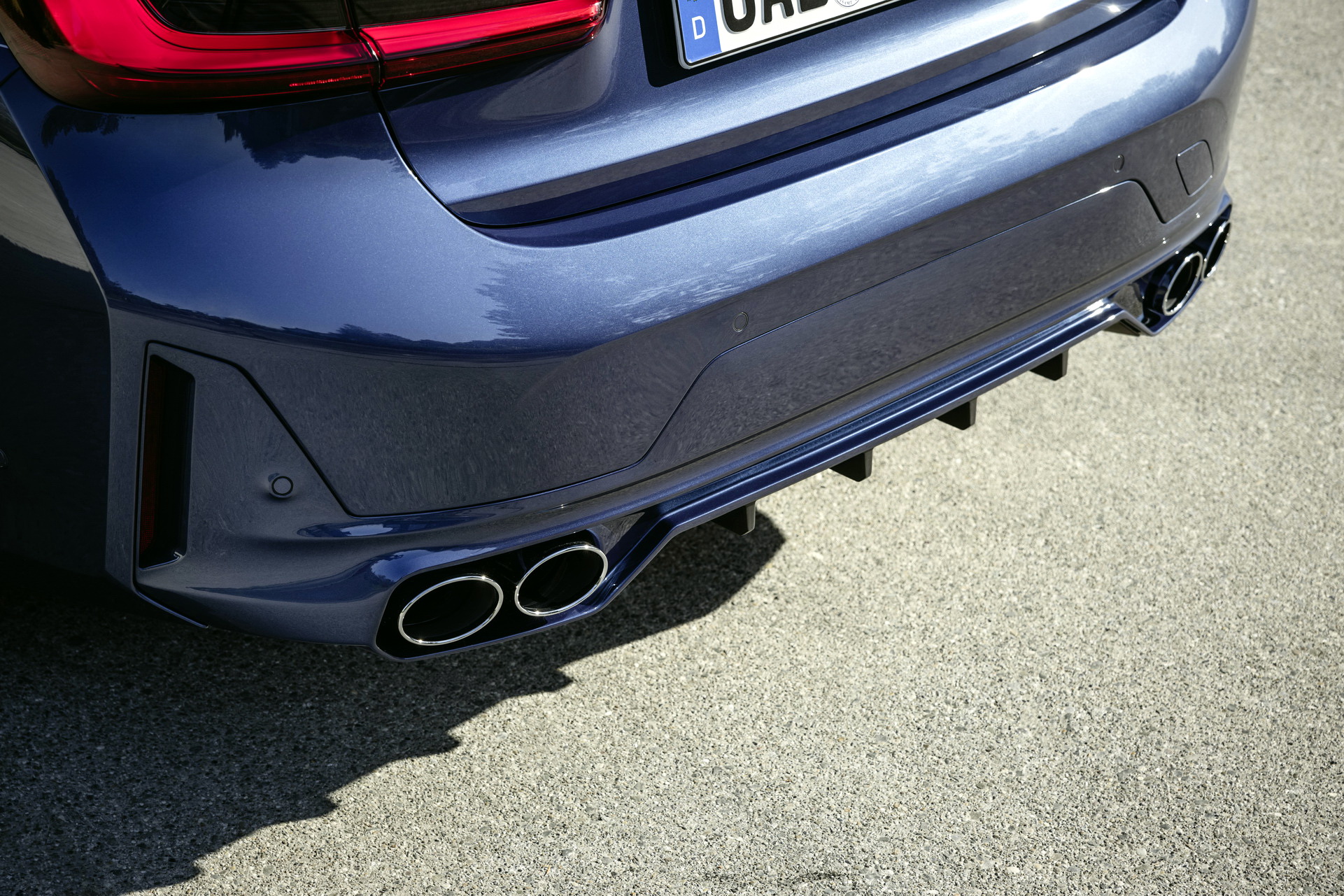 Download 2023 ALPINA B3 Sedan - Exhaust HD Wallpaper 1921x1281 #30