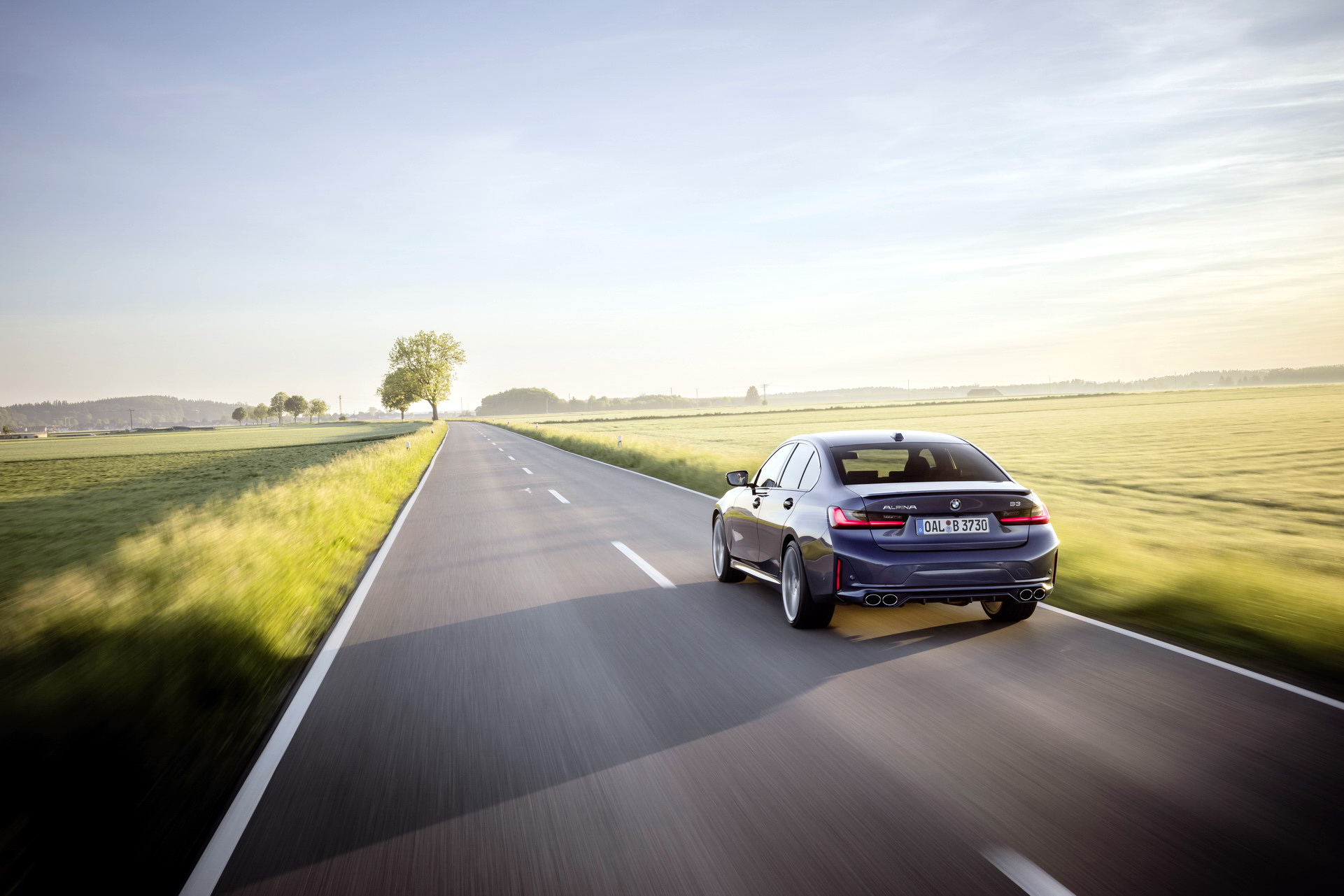 Download 2023 ALPINA B3 Sedan - Rear HD Wallpaper 1921x1281 #11