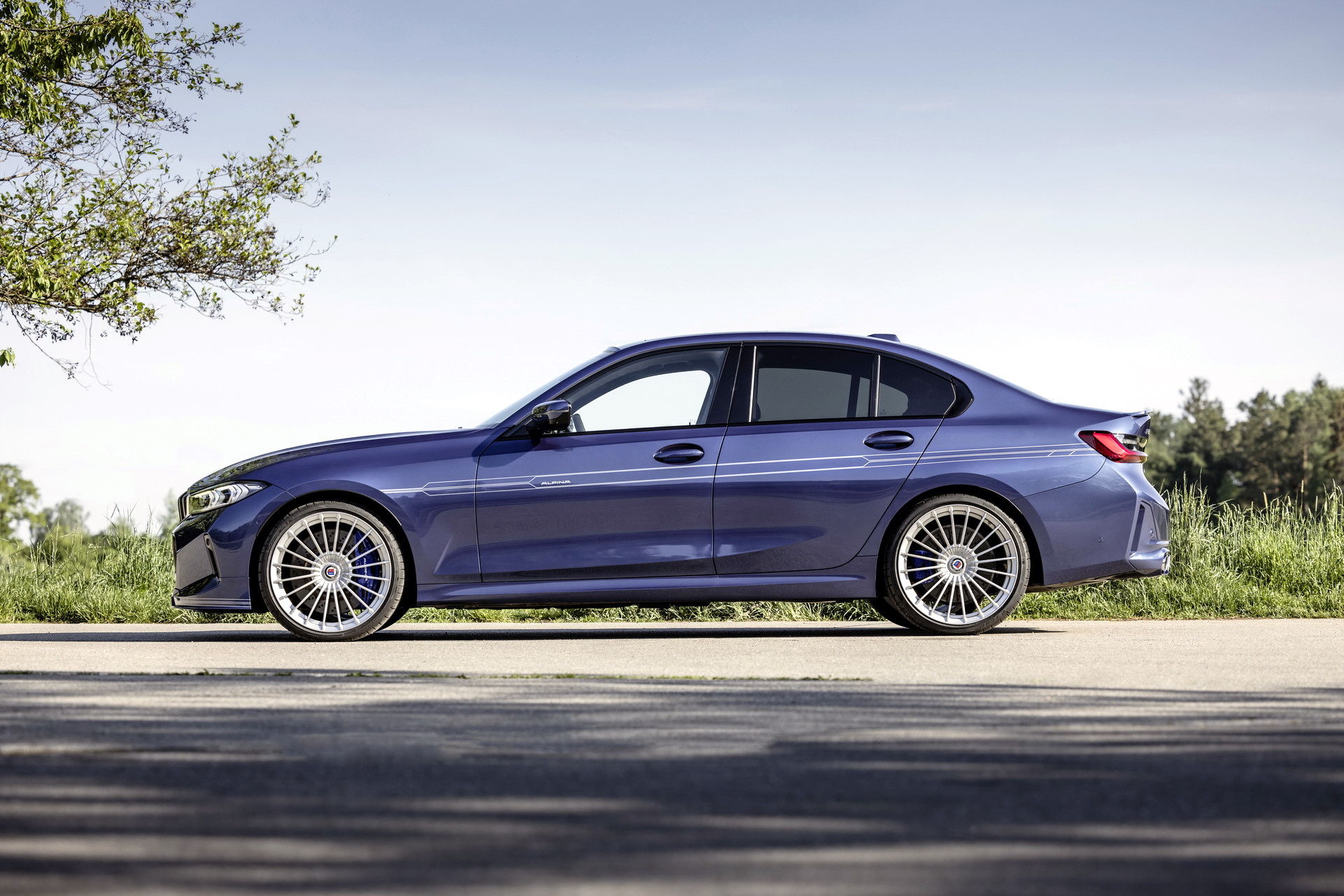 Download 2023 ALPINA B3 Sedan - Side HD Wallpaper 1921x1281 #17