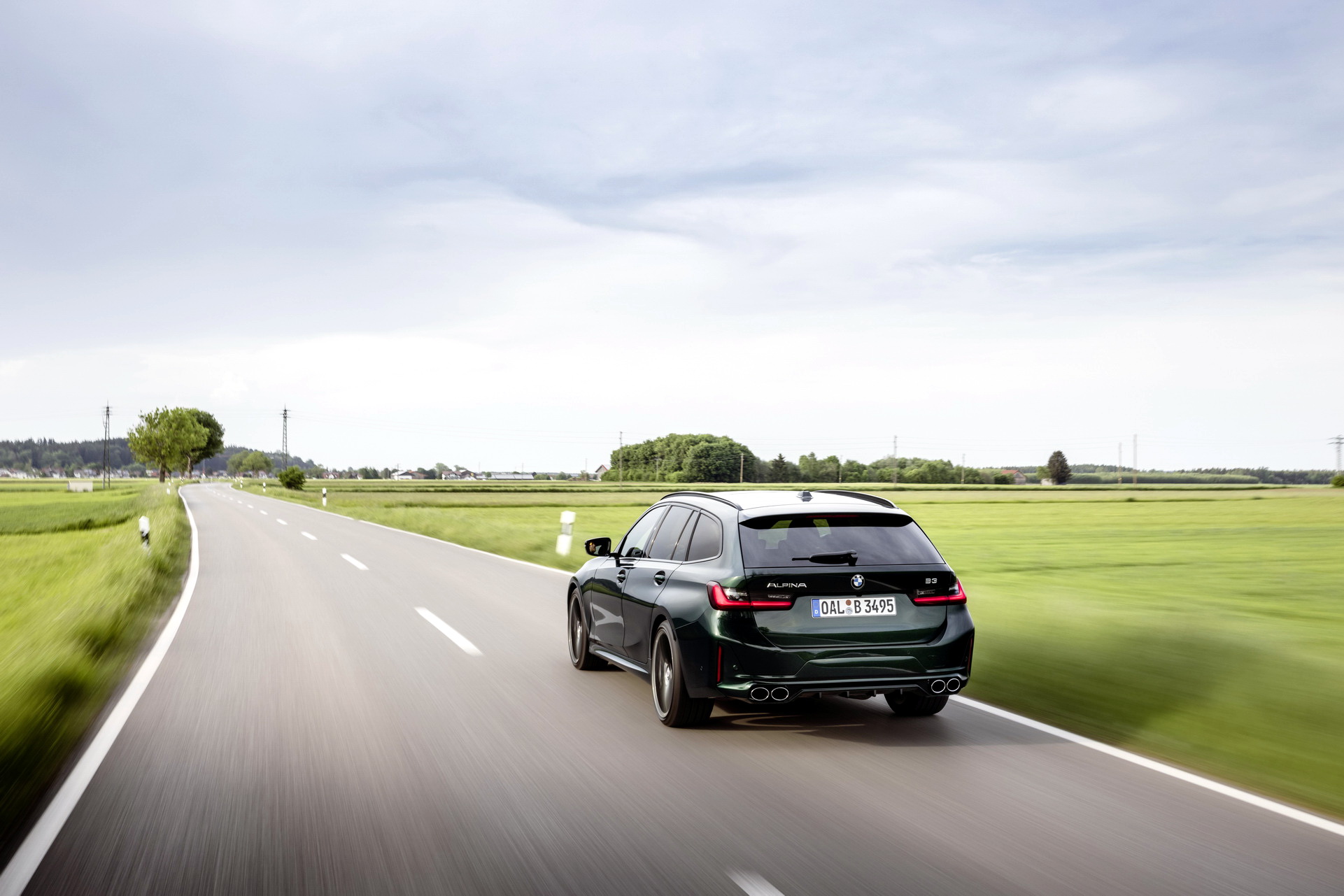 Download 2023 ALPINA B3 Wagon - Rear HD Wallpaper 1921x1281 #11