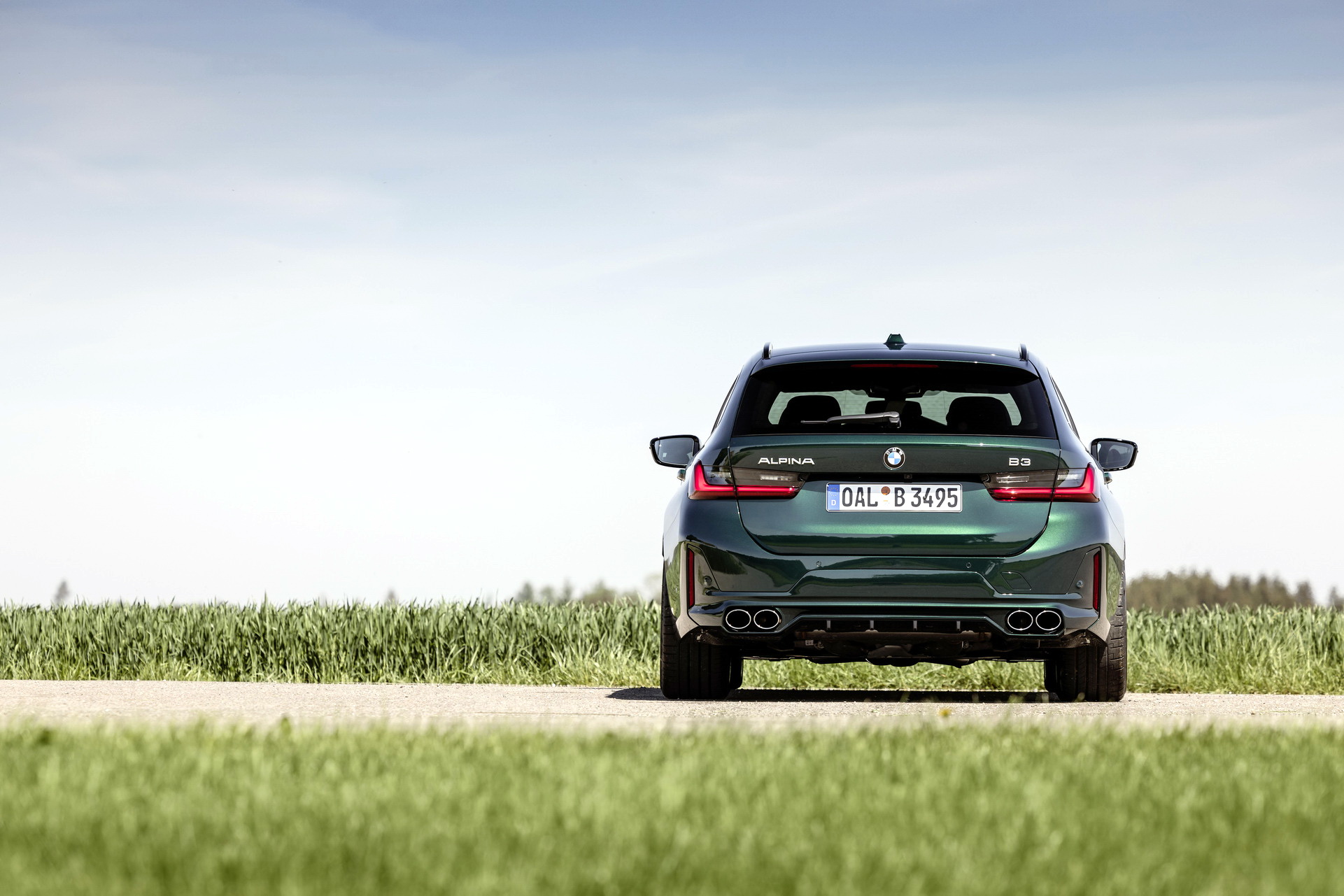 Download 2023 ALPINA B3 Wagon - Rear HD Wallpaper 1921x1281 #16