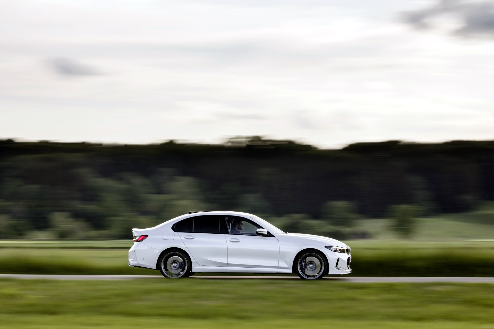 Download 2023 ALPINA D3 S Sedan - Side HD Wallpaper 1921x1281 #7