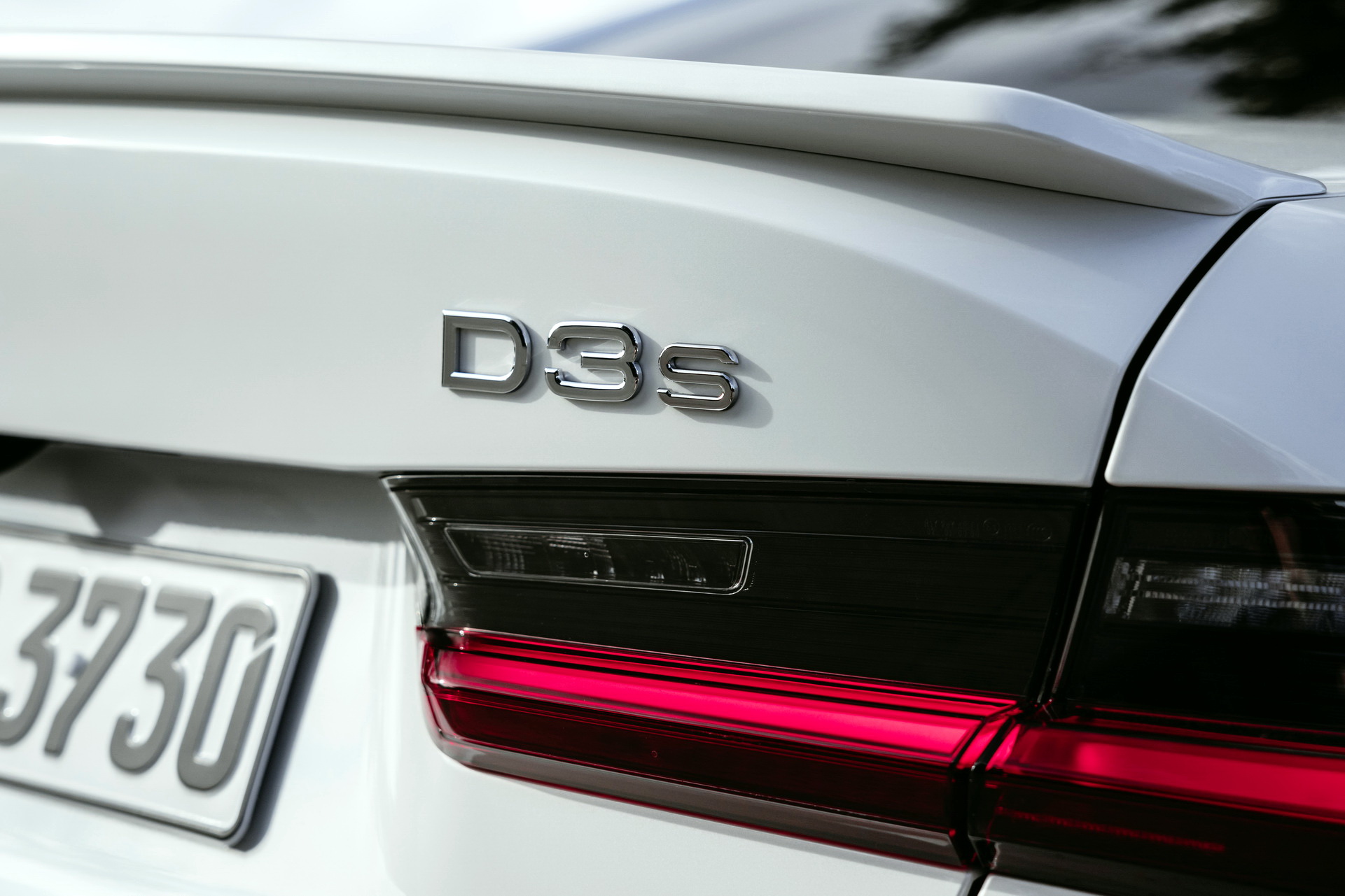 Download 2023 ALPINA D3 S Sedan - Tail Light HD Wallpaper 1921x1281 #30