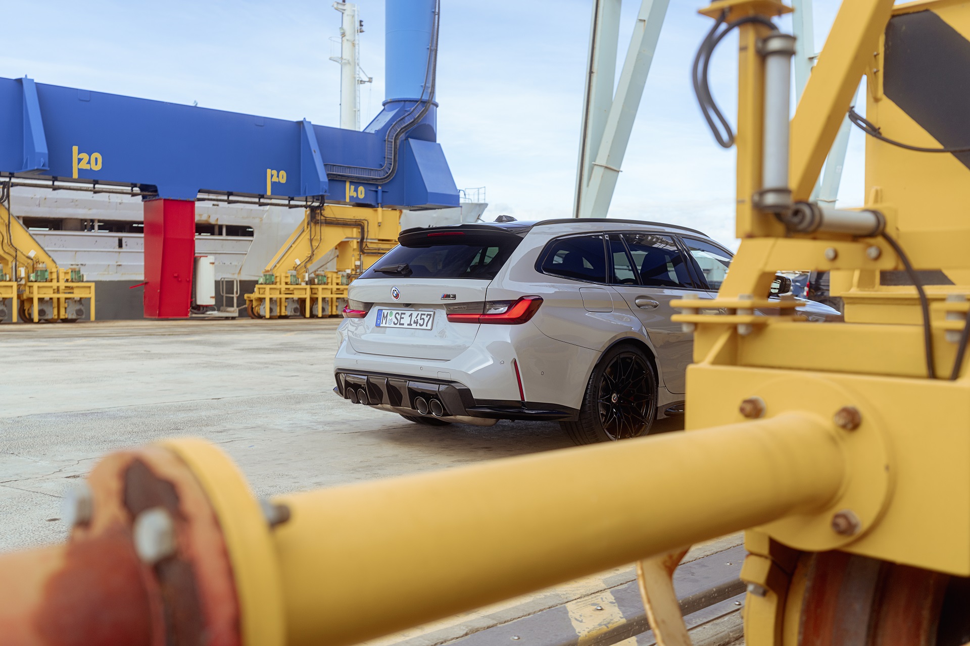 Download 2023 BMW M3 Touring - Detail HD Wallpaper 1920x1280 #59