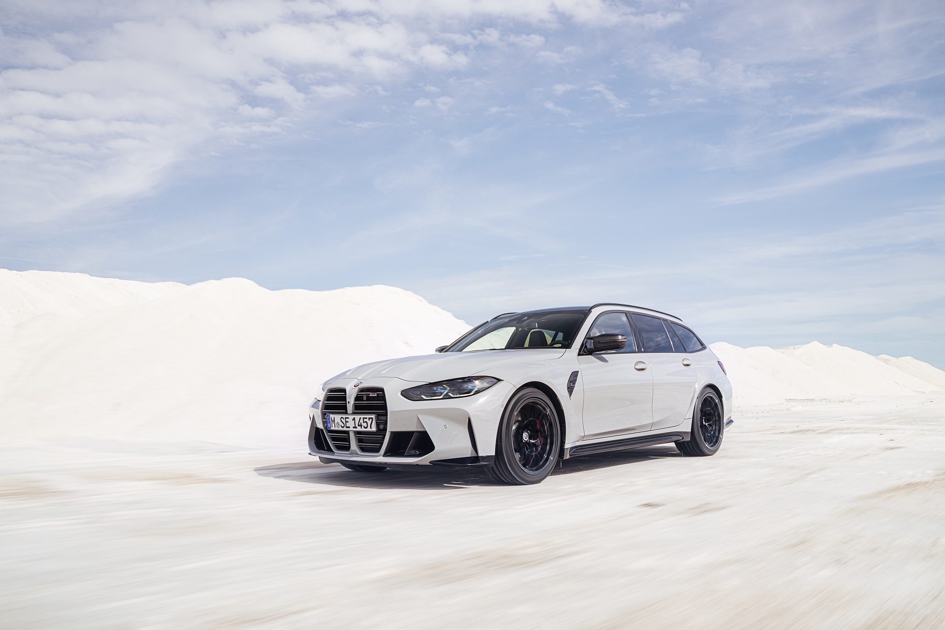 Download 2023 BMW M3 Touring - Front Three-Quarter HD Wallpaper 1920x1280 #74